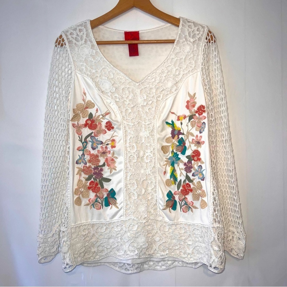 V Cristina Embroidered Floral Knit Lace Sleeve Boho Chic Cottagecore Top M